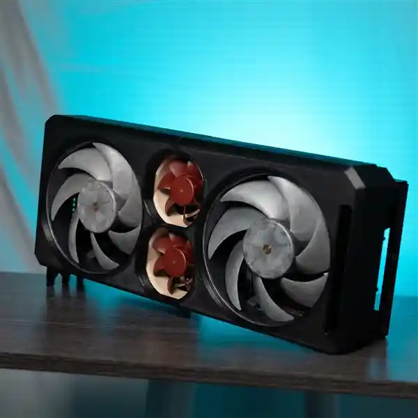 五风扇改装RTX 5090，静音黑科技引热议