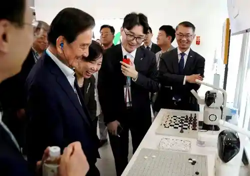 中韩科技对话再升级：高规格团探访商汤，开启智能新篇