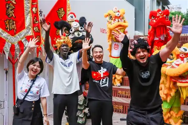 快手独家直播！国际网红无语哥广州非遗之旅引爆3400万观看热潮