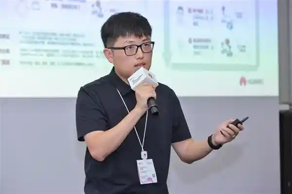 云上智造新范式：华为云CloudRobo打造机器人高效开发新引擎